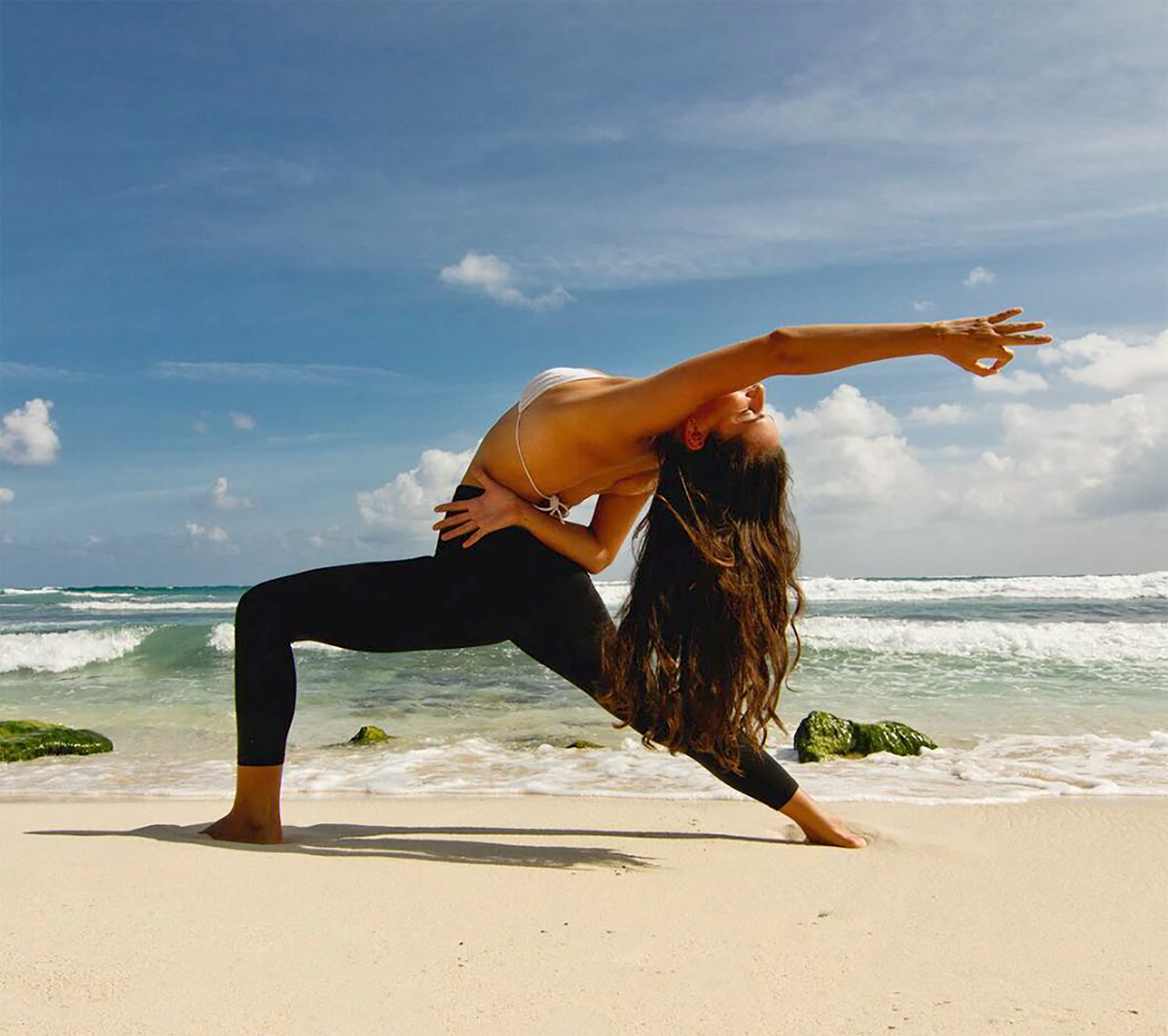 A fool proof routine; 5 Minute Matcha + Yoga Mornings Sure to Jump Start Your Days!